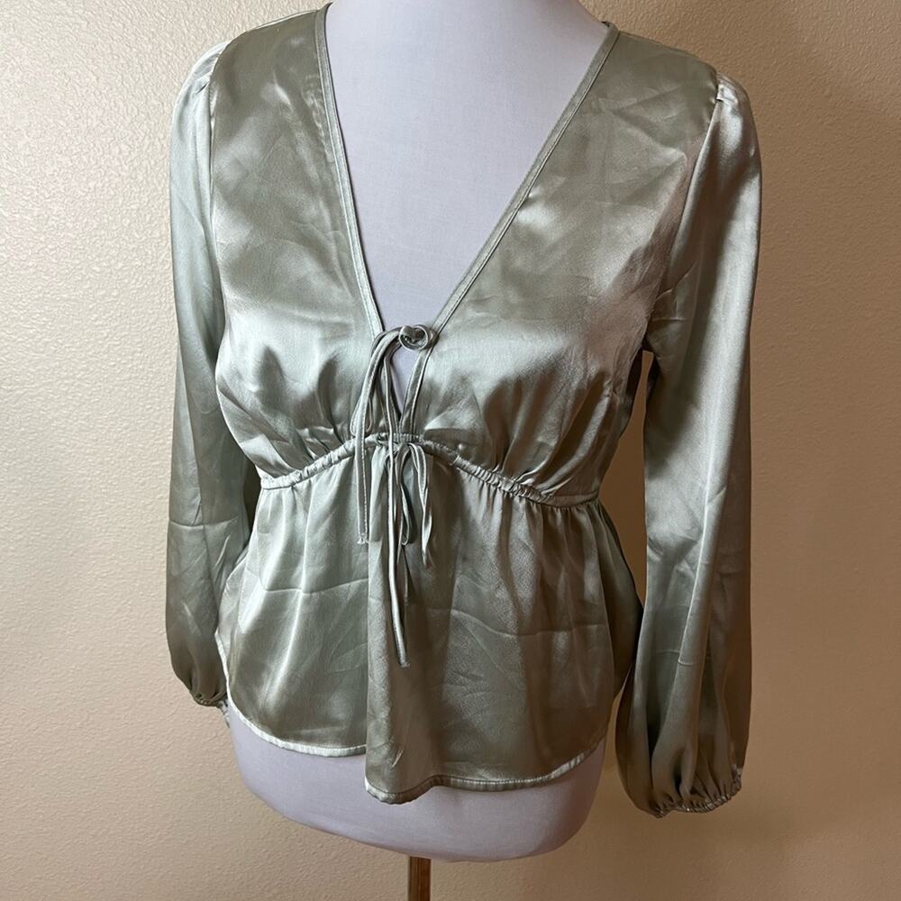 Abercrombie & Fitch Silver Sage Green Tie Front Satin Peplum Blouse SMALL